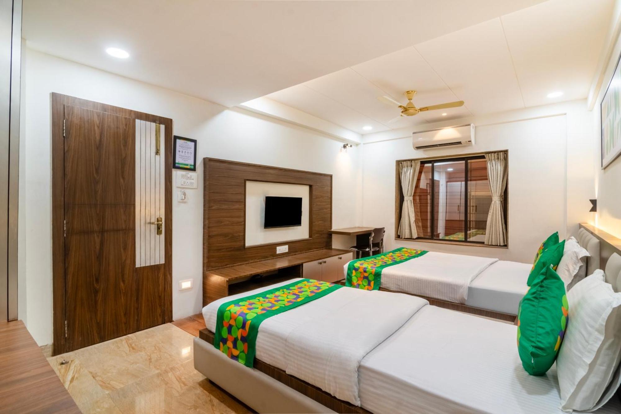 Treebo Petals Banquet & Suites - Calcutta  Esterno foto