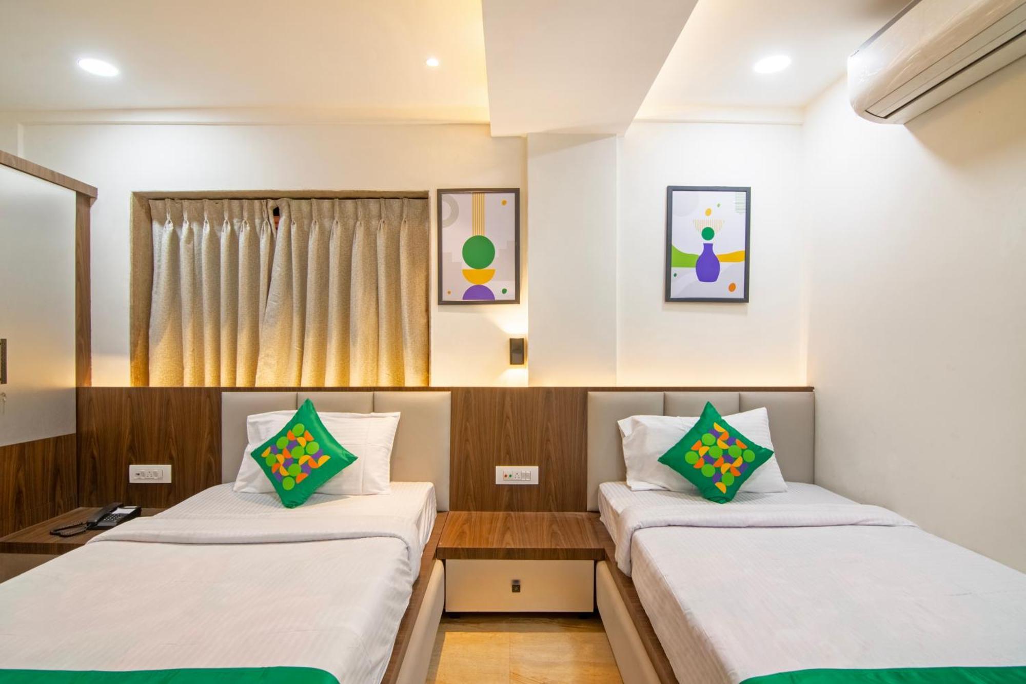 Treebo Petals Banquet & Suites - Calcutta  Esterno foto